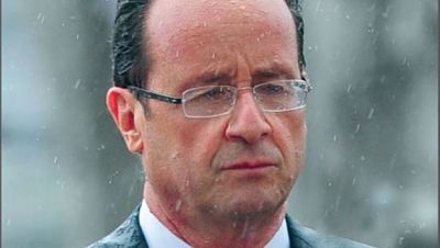 Après avoir longuement parlé de la situation internationale et de la relation de la France avec l’Europe, François Hollande a choisi de terminer son propos liminaire par sa politique intérieure, assurant pour commencer être arrivé avec un État en faillite. J’ai fait le choix de la jeunesse, c’était la priorité, ça l’est toujours.